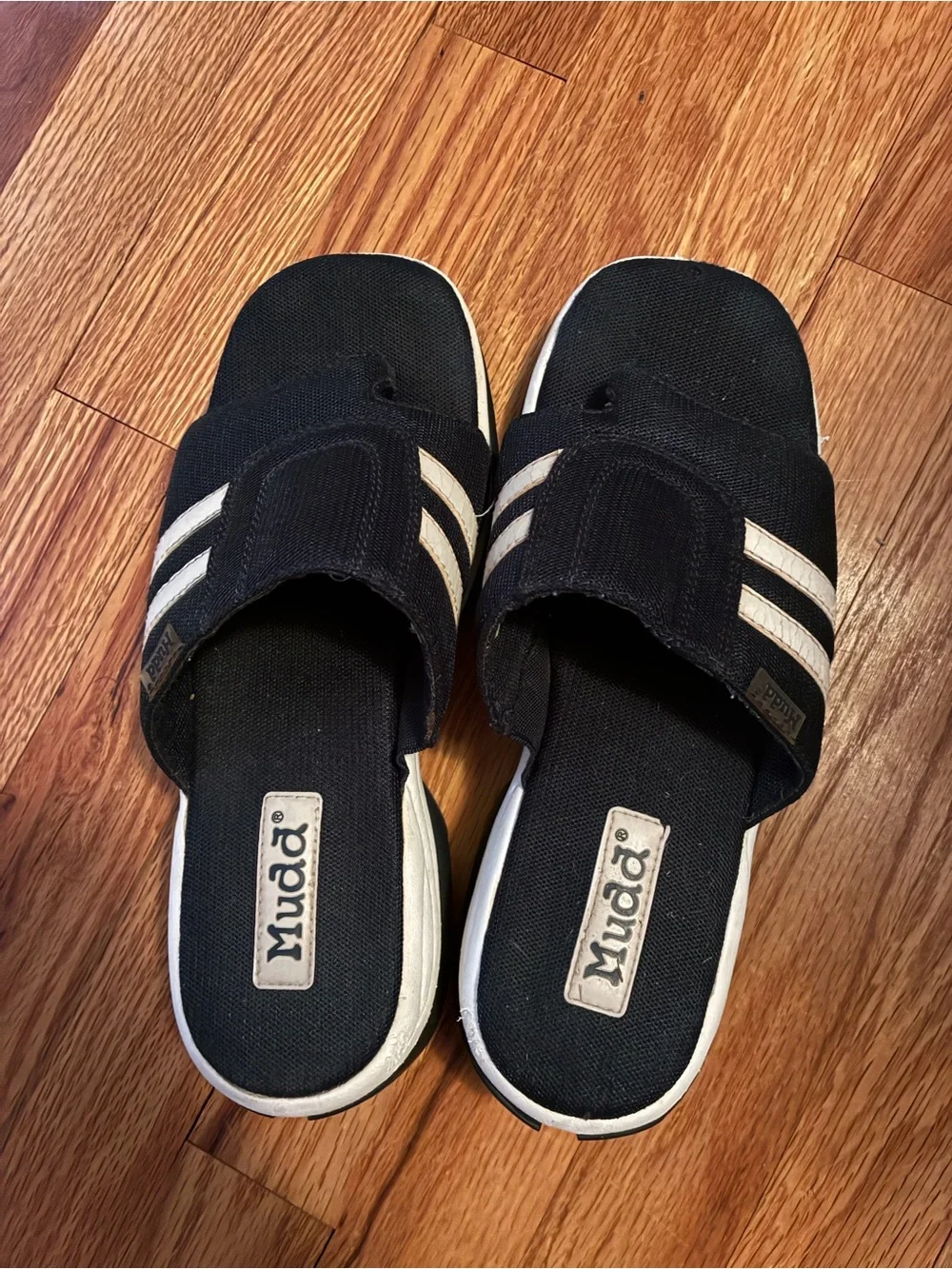 Y2K Vintage Mudd Navy Sporty Slide Platform Sandals with White Accent Stripes